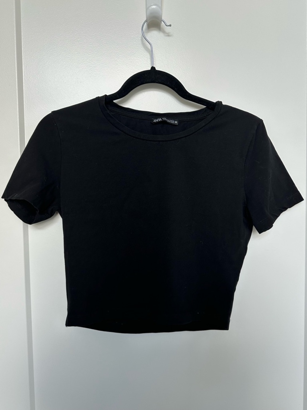 Cropped stretchy top